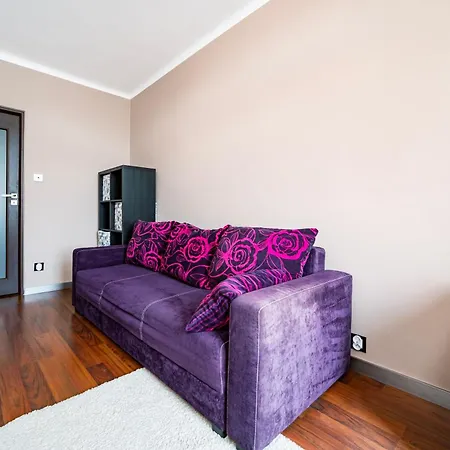 Plac Wolności 3-bedroom Apartament *