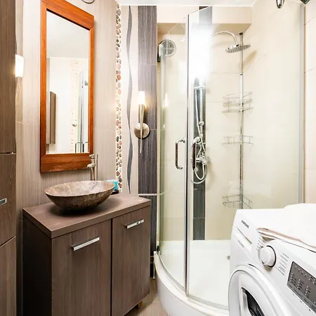 Apartament Plac Wolności 3-bedroom *