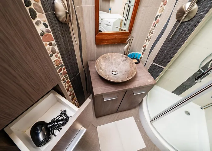 Plac Wolnosci 3-bedroom Lejlighed *